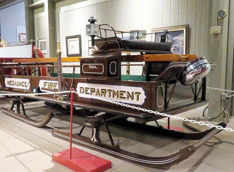 ca. 1890  pung  fire sleigh