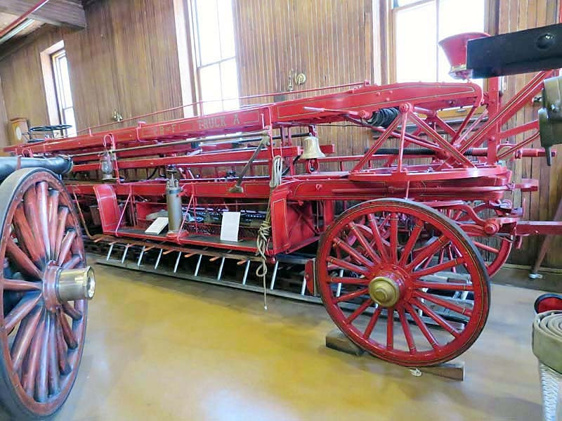 1896 lafrance hayes 45  aerial ladder 2
