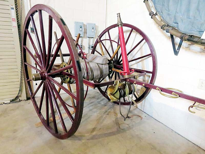 1900 s hose cart 1
