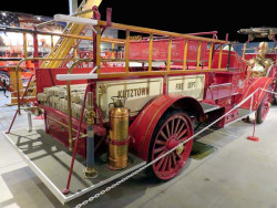 1915 brockway chemical and hose truck 4