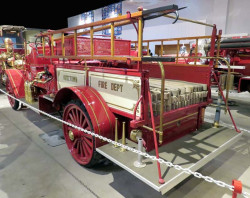1915 brockway chemical and hose truck 5