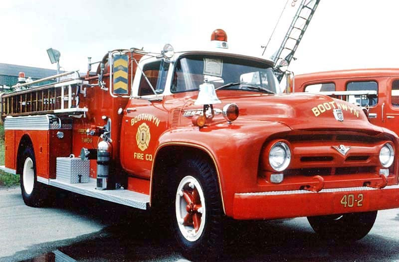 1956 ford  2 