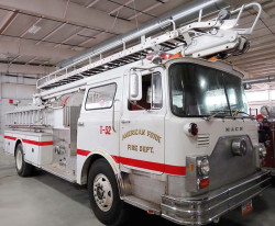 1970 mack 2 6